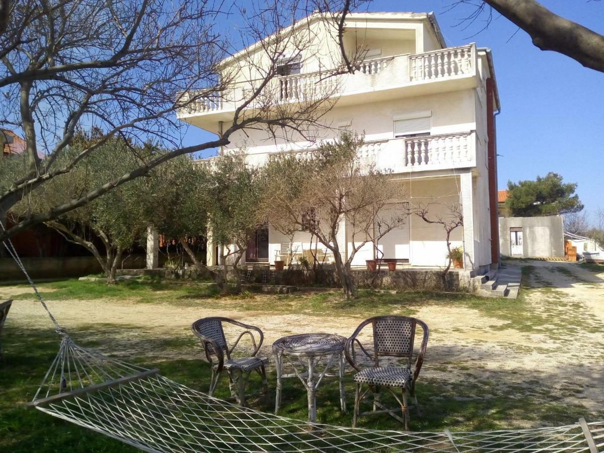 Apartments Luce-With Parking Нин Экстерьер фото