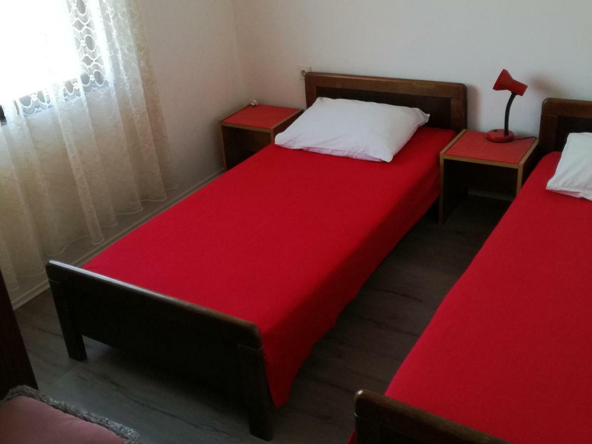 Apartments Luce-With Parking Нин Экстерьер фото